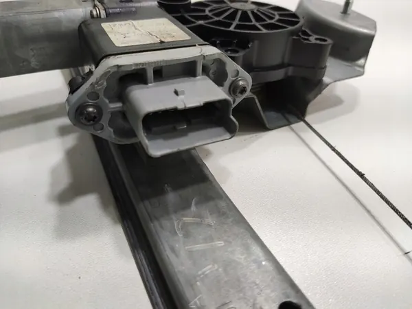 Elevador de vidro dianteiro esquerdo Renault Clio IV 807018534R image 5