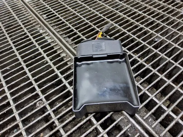 Stecker Audi A3 8Y OEM 6N0973755 image 3