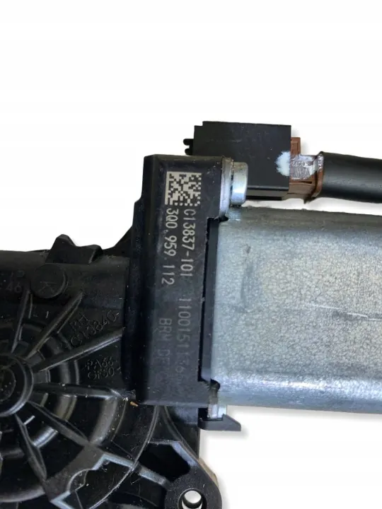 Audi Q7 Sitzmotor OEM C20374101 - Gebraucht image 3