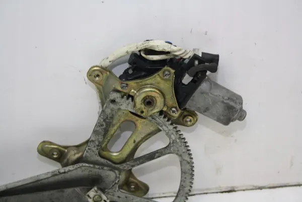 OEM 85720-63010 Fram Höger Fönsterhiss Lexus IS image 4