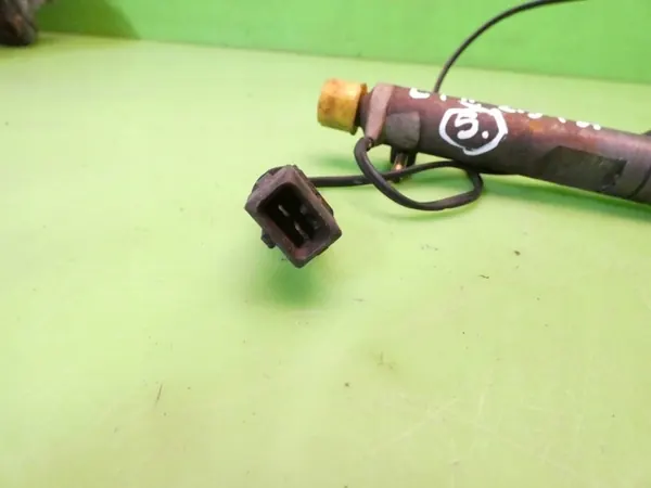 Iniettore di controllo 074130202A VW LT II LT46 2.5 TDI image 2