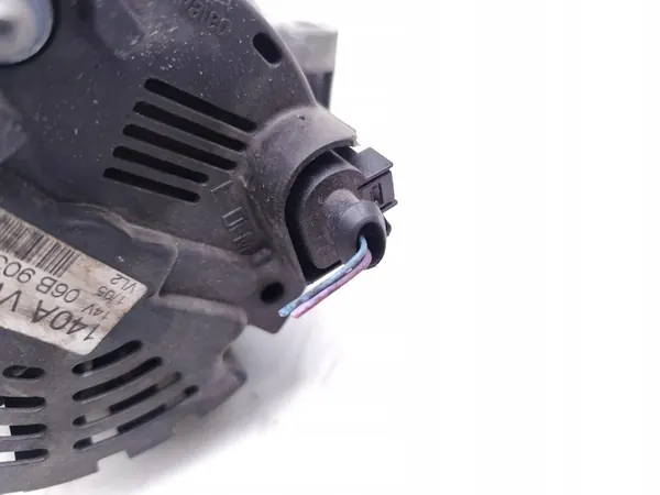 Audi A4 Vaihtovirtageneraattori 2.0 TFSI 2005 OEM 06B903016AF image 6