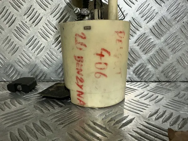 PEUGEOT 406 2.0 B Brandstofpomp image 3