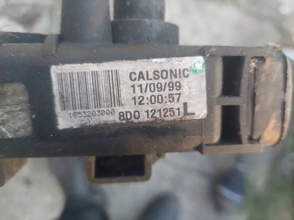 Radiador de Agua Audi A4 B5 A6 C5 2.4 2.8 Automático OEM image 4