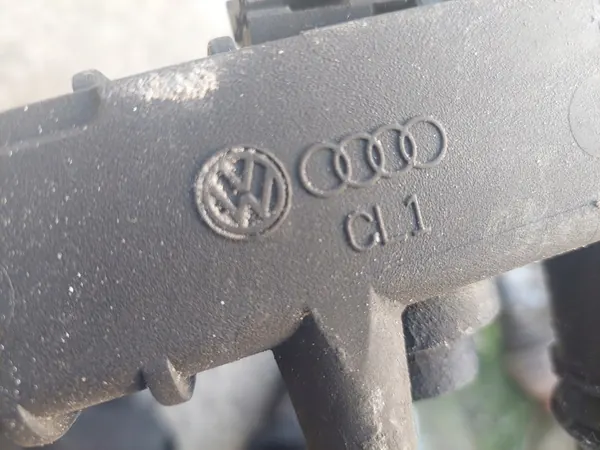 Radiador de Agua Audi A4 B5 A6 C5 2.4 2.8 Automático OEM image 7