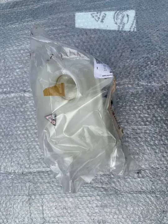 Expansietank V-Class W447 A4475000149 OEM image 2