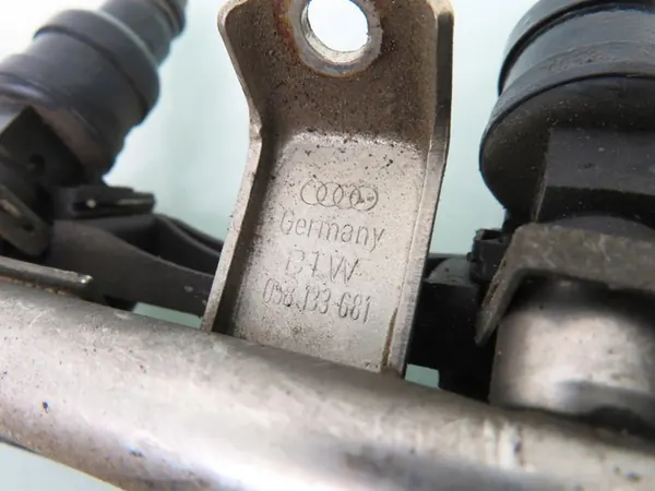Rampe d'injection Audi A4 1.8, OEM 058133551A image 4