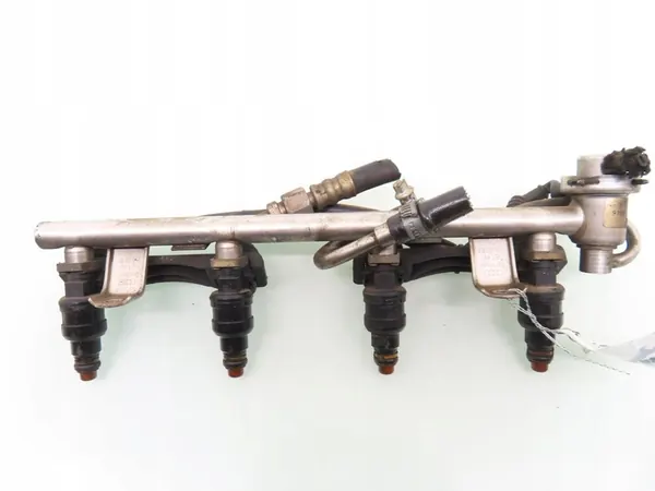 Rampe d'injection Audi A4 1.8, OEM 058133551A image 5