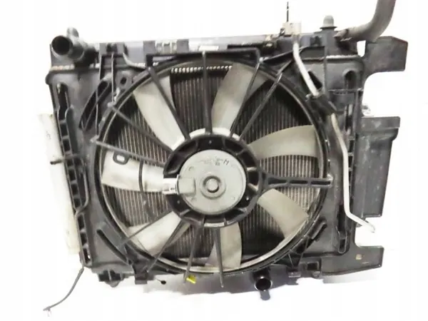 KOMPLET CHŁODNIC TOYOTA YARIS II 1.4 D4D 2006-2011 ROK image 3