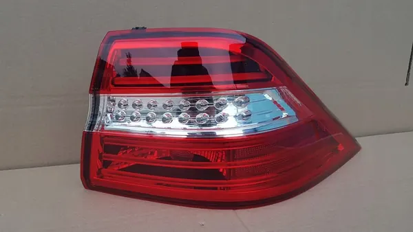 Luz trasera derecha Mercedes ML W166 LED A1669063201 image 2