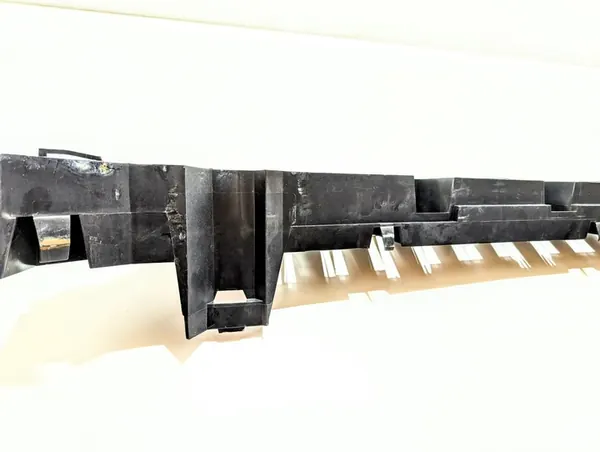 Etupuskuri Dacia Duster I OEM image 6