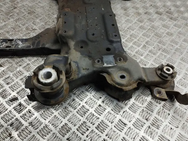Chrysler Voyager 2008 Voorste Hulpframe OEM AMD83066 image 10