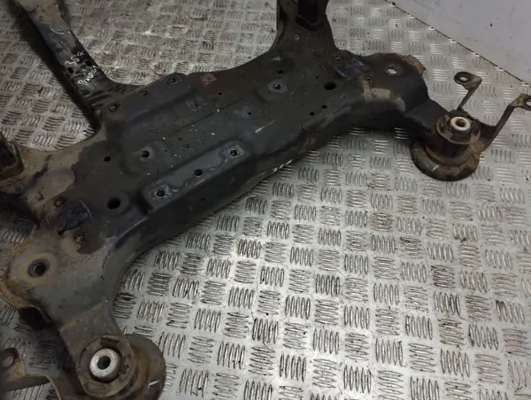 Chrysler Voyager 2008 Voorste Hulpframe OEM AMD83066 image 3