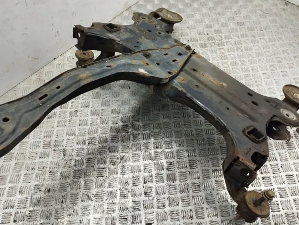 Chrysler Voyager 2008 Voorste Hulpframe OEM AMD83066 image 5
