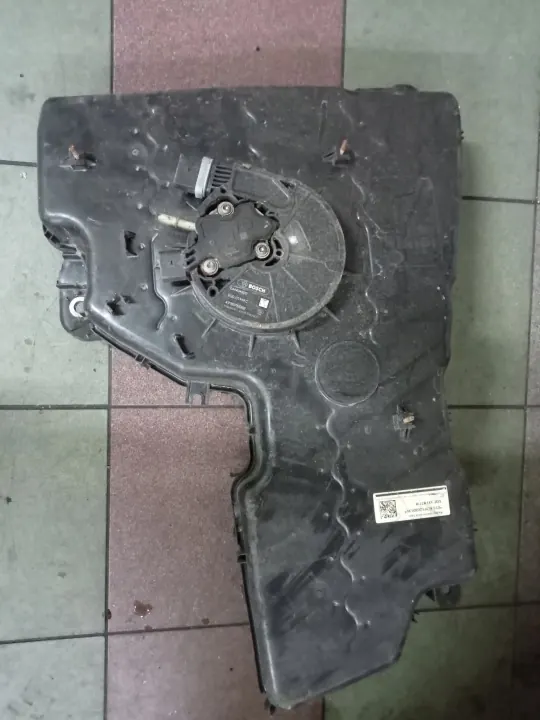 AdBlue-tank OEM 5QF131877H voor VW Tiguan 5NA II image 2