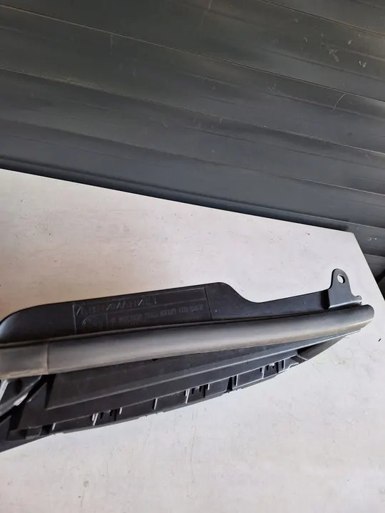 Toyota Auris II Front Bumper Grill 53114-02260 image 6