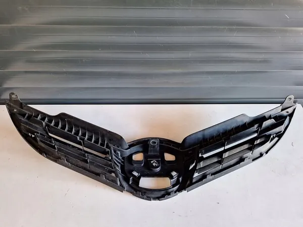 Toyota Auris II Front Bumper Grill 53114-02260 image 7
