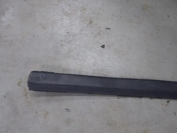 Door Trim Mouldings Left Side Complete Golf III 92-97 image 2