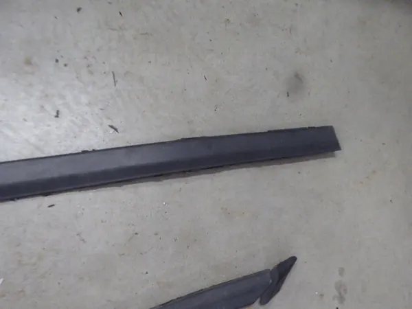 Door Trim Mouldings Left Side Complete Golf III 92-97 image 3