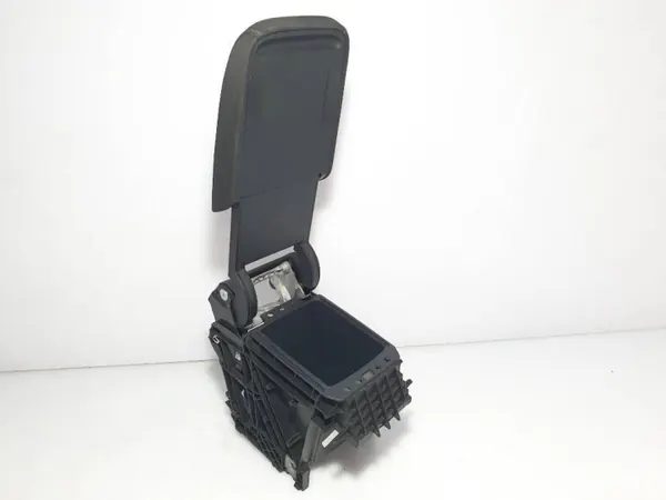 OEM 5G0864207F Keskikonsolin käsinoja VW Golf VII:lle image 10