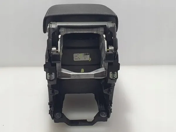 OEM 5G0864207F Keskikonsolin käsinoja VW Golf VII:lle image 5
