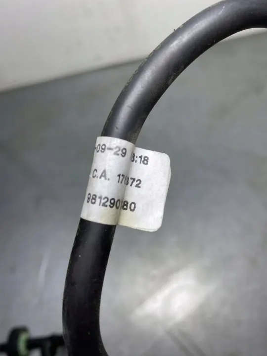 Opel Grandland X Tyhjiöletki OEM 9812901180 image 4