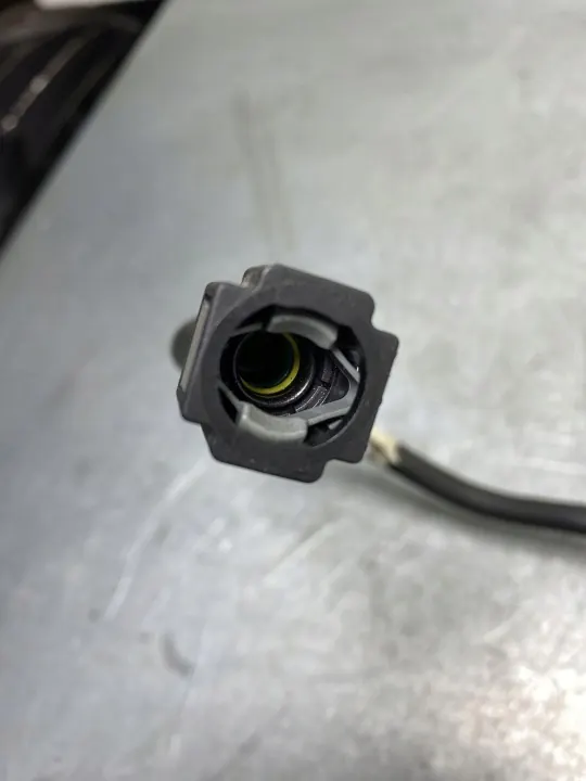Opel Grandland X Tyhjiöletki OEM 9812901180 image 5