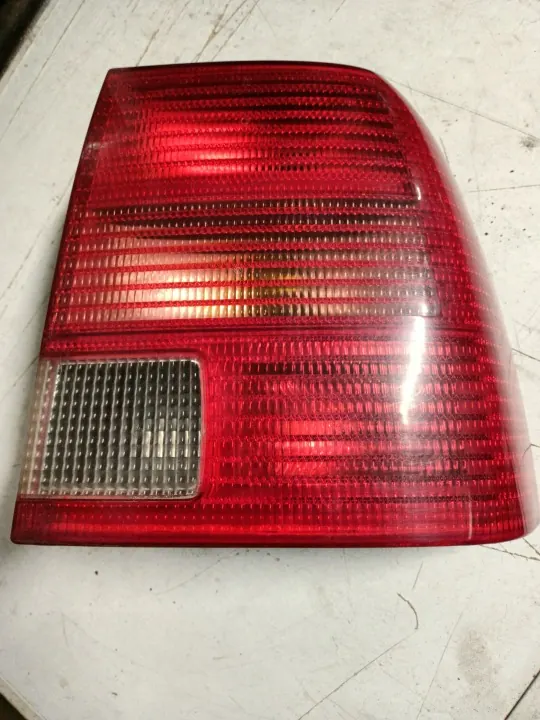 Rechter Achterlamp VW Passat B5 Sedan OEM 3B0945096F image 2