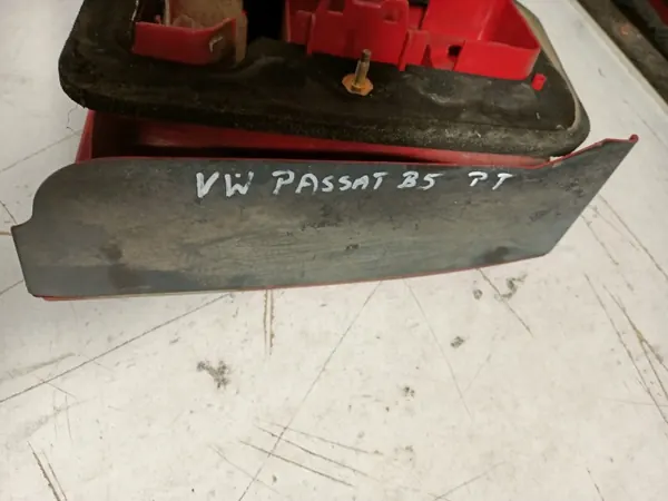 Rechter Achterlamp VW Passat B5 Sedan OEM 3B0945096F image 4
