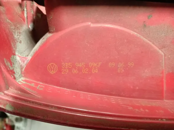 Rechter Achterlamp VW Passat B5 Sedan OEM 3B0945096F image 6