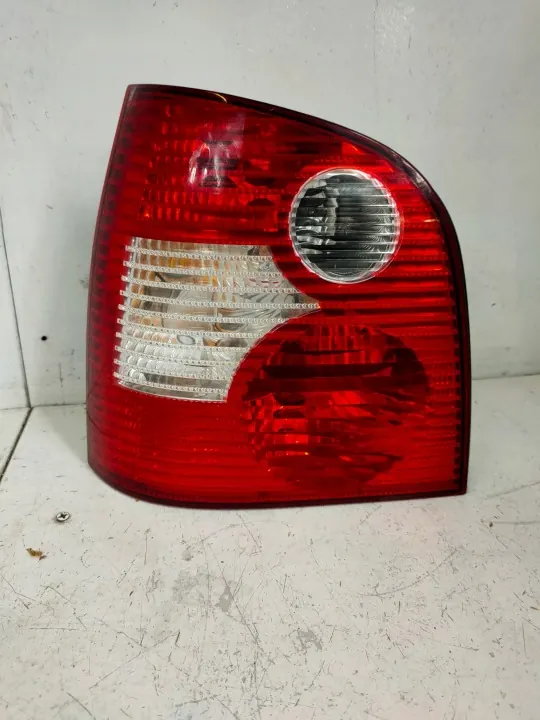Feu Arrière Gauche VW Polo IV OEM 6Q6945095G image 2