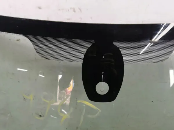 Renault Zoe 2019 Framruta OEM AMD140336 image 7