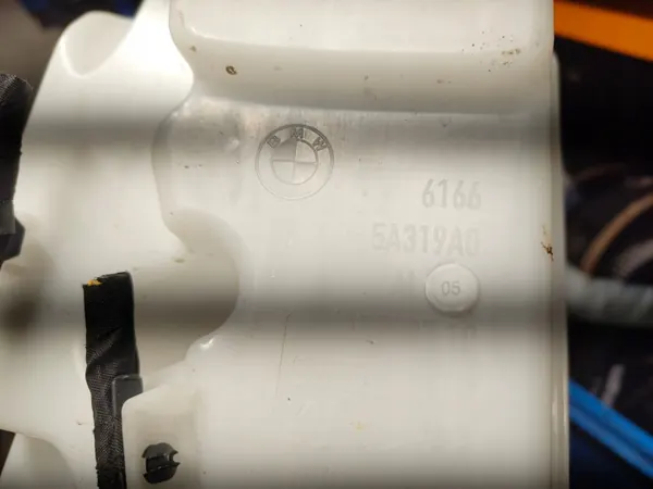 Réservoir lave-glace MINI OEM 5A319A0 d'occasion image 3