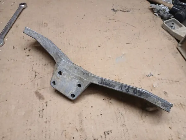 Suzuki Jimny 1.3 Overbrengingskaststeun OEM image 4