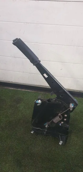 Iveco Daily IV 6. sukup. käsisijajarru OEM WLL17467 image 3