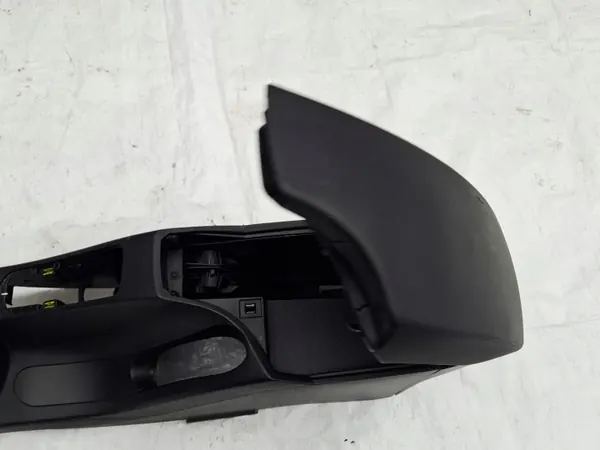 Accoudoir central OEM 5P0863243E pour Seat Altea XL image 10