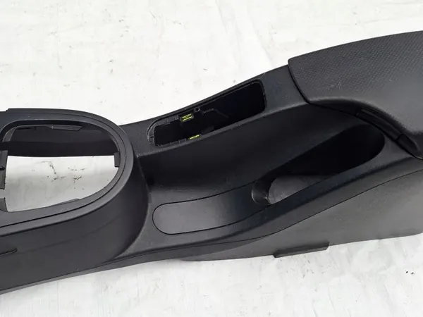 Accoudoir central OEM 5P0863243E pour Seat Altea XL image 4