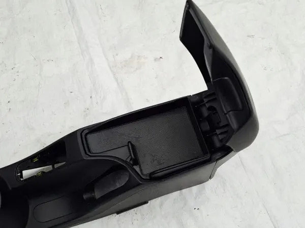Accoudoir central OEM 5P0863243E pour Seat Altea XL image 9