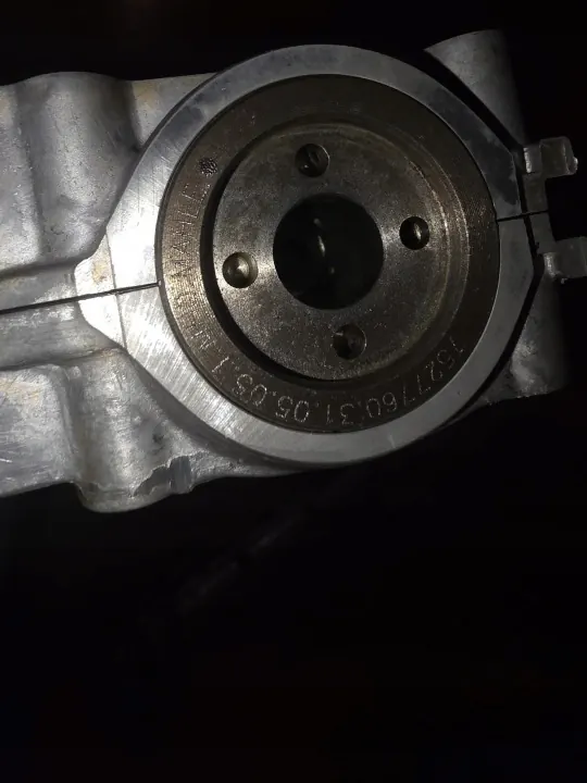 BMW OEM 7527760 Support d'Arbre à Cames Échappement - Occasion image 10
