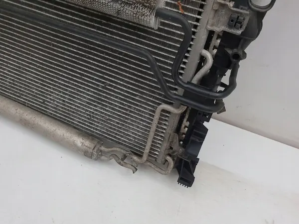 Ilmastointijäähdytin Mercedes E-Luokka W211 Lift A 211 500 11 54 image 8