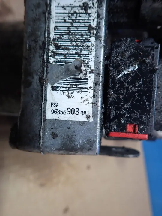 CITROEN C4 1.6 HDI servostyrpump OEM 9685590380 image 7