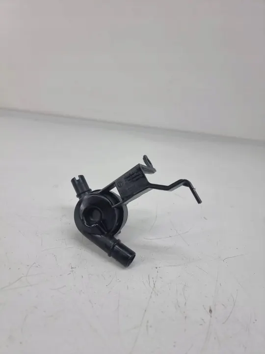 Jaguar vattenpump OEM M8A28K586AA - Begagnat skick image 4