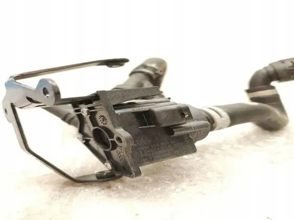 Porsche Macan Waterpomp OEM 8K0819147A - Gebruikt image 3