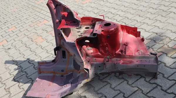 Para-choques dianteiro esquerdo Volvo XC40 OEM 1182348832 image 4