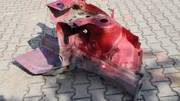 Para-choques dianteiro esquerdo Volvo XC40 OEM 1182348832 image 5