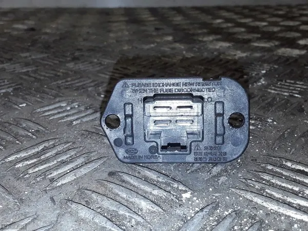 Kia Picanto Lämmitinpuhaltimen vastus OEM AM-521473 image 3