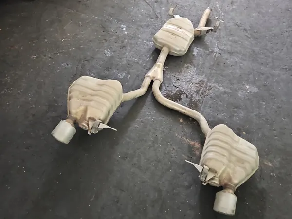 Audi Q5 08- Avgasljuddämpare OEM 8K0253411AH image 2