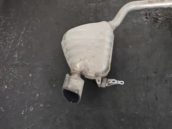 Audi Q5 08- Avgasljuddämpare OEM 8K0253411AH image 9