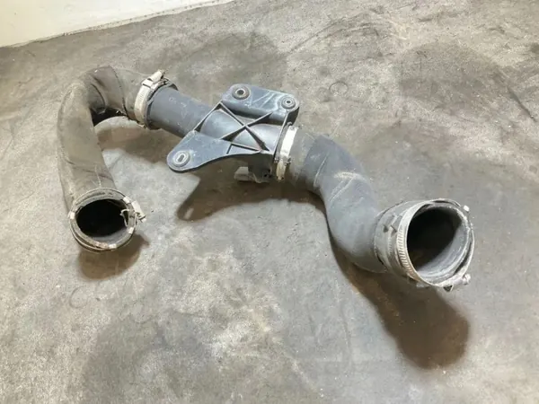 Intercoolerpijp OEM 8K0145673E voor Audi A5 Cabrio image 3
