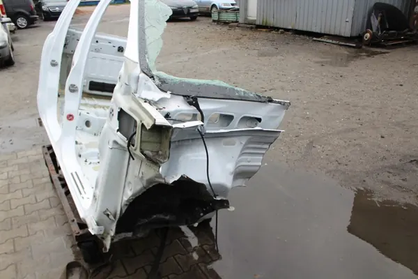 Ford Ranger rechter dorpelplaat - OEM Kwaliteit Gebruikt image 3